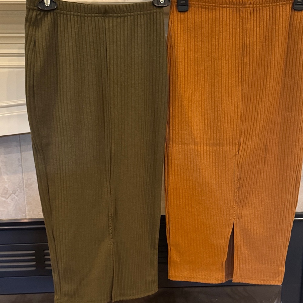 Ribbed Midi Skirt Set in Olive and Rust